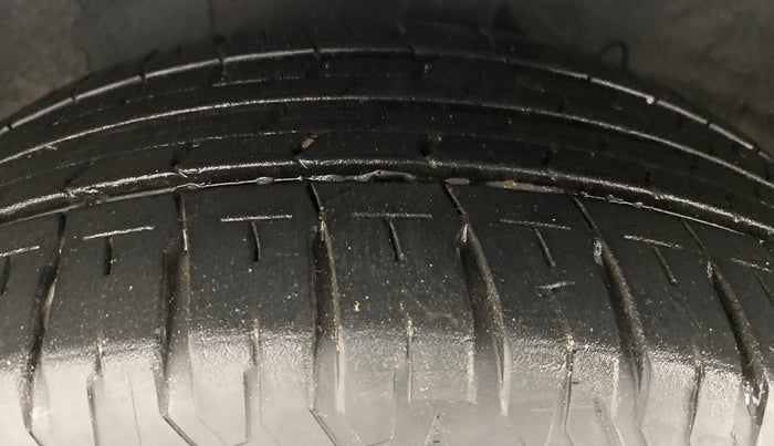 2018 Hyundai Verna 1.6 SX VTVT AT (O), Petrol, Automatic, 16,772 km, Left Front Tyre Tread