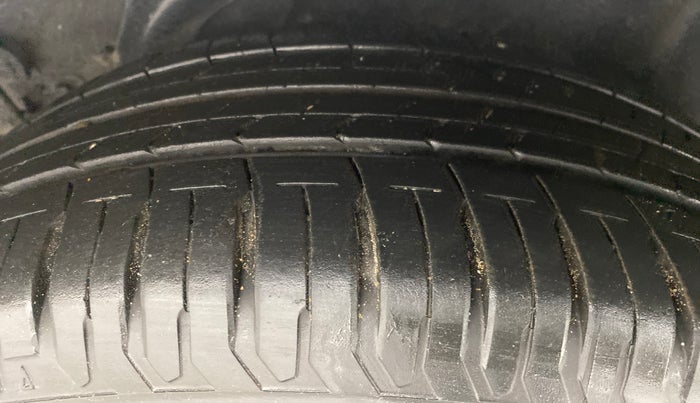 2018 Hyundai Verna 1.6 SX VTVT AT (O), Petrol, Automatic, 16,772 km, Left Rear Tyre Tread