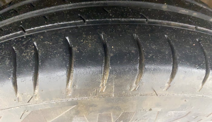 2013 Nissan Micra Active XV, Petrol, Manual, 55,883 km, Left Front Tyre Tread