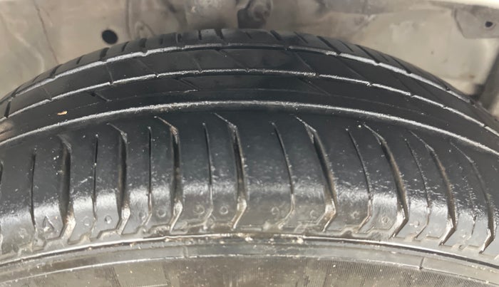 2015 Honda Jazz 1.2L I-VTEC V AT, Petrol, Automatic, 87,246 km, Right Front Tyre Tread