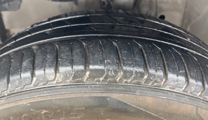 2015 Honda Jazz 1.2L I-VTEC V AT, Petrol, Automatic, 87,246 km, Left Front Tyre Tread