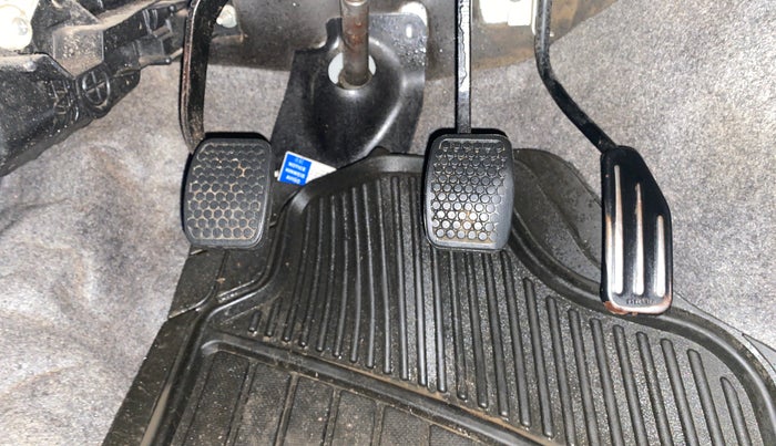 2014 Maruti Alto K10 LXI, Petrol, Manual, 81,246 km, Pedals