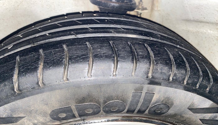 2014 Maruti Alto K10 LXI, Petrol, Manual, 81,246 km, Left Front Tyre Tread