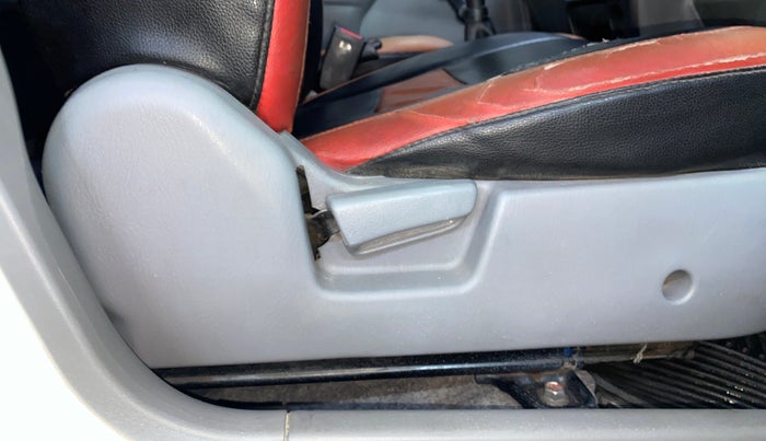 2014 Maruti Alto K10 LXI, Petrol, Manual, 81,246 km, Driver Side Adjustment Panel