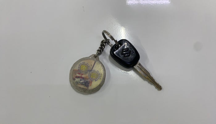 2014 Maruti Alto K10 LXI, Petrol, Manual, 81,246 km, Key Close Up