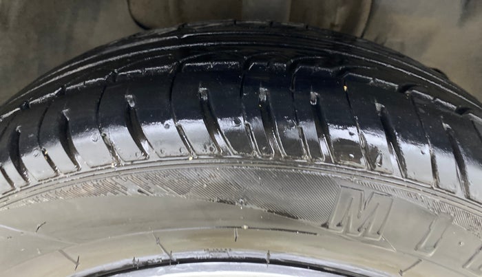 2018 Tata Tiago XT PETROL, Petrol, Manual, 56,623 km, Right Front Tyre Tread