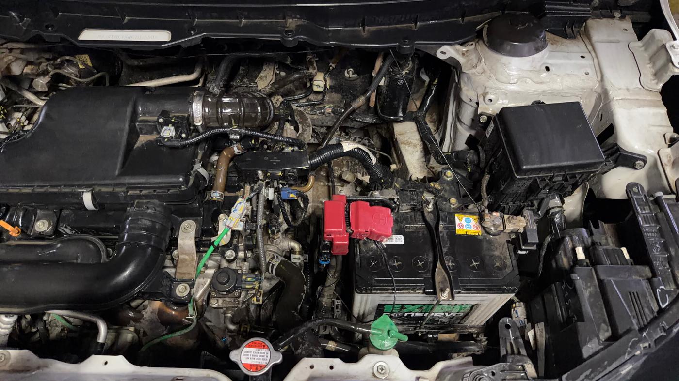 2022 Maruti BREZZA ZXI AT SMART HYBRID, Petrol, Automatic, 46,147 km, Engine View - Left