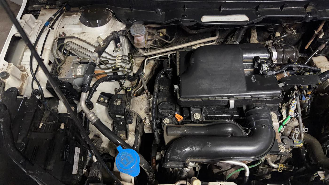 2022 Maruti BREZZA ZXI AT SMART HYBRID, Petrol, Automatic, 46,147 km, Engine View - Right
