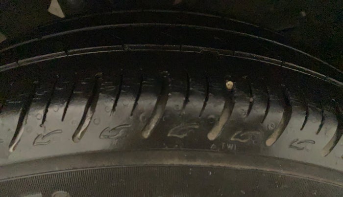 2021 Maruti Baleno DELTA PETROL 1.2, Petrol, Manual, 29,936 km, Left Front Tyre Tread