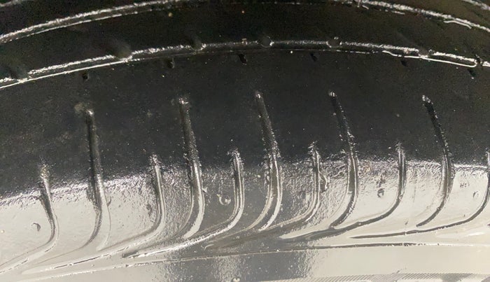 2018 Toyota YARIS G MT, Petrol, Manual, 37,733 km, Right Rear Tyre Tread