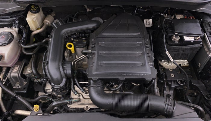 2021 Volkswagen TAIGUN HIGHLINE 1.0 TSI MT, Petrol, Manual, 39,044 km, Engine View