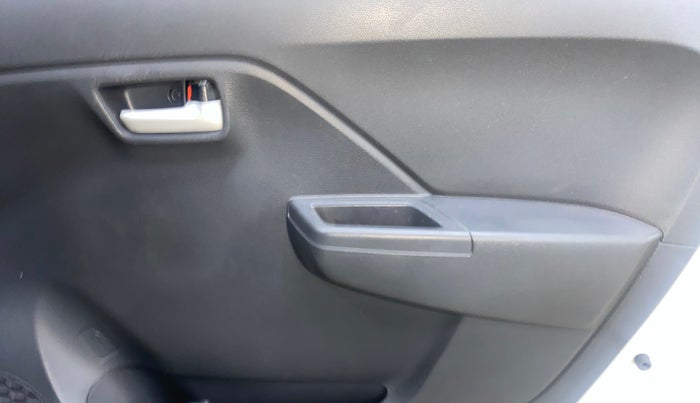 2025 Maruti Alto K10 VXi Plus (O) AGS, Petrol, Automatic, 2,714 km, Driver Side Door Panels Control