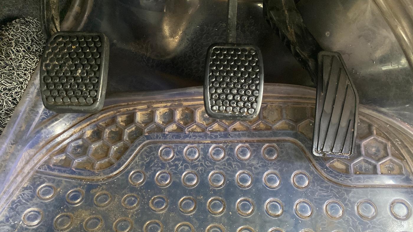 2020 Maruti Alto VXI, Petrol, Manual, 21,742 km, Pedals