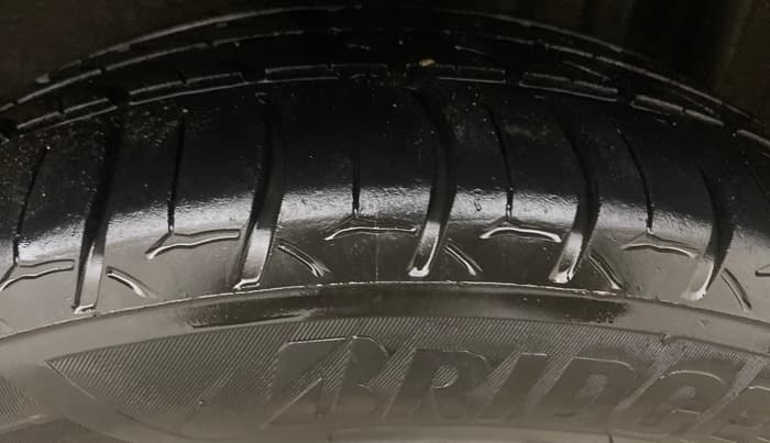 2019 Volkswagen Vento HIGHLINE PLUS 1.2 AT, Petrol, Automatic, 91,070 km, Left Rear Tyre Tread