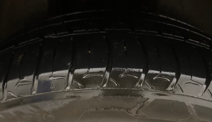 2019 Volkswagen Vento HIGHLINE PLUS 1.2 AT, Petrol, Automatic, 91,070 km, Right Rear Tyre Tread