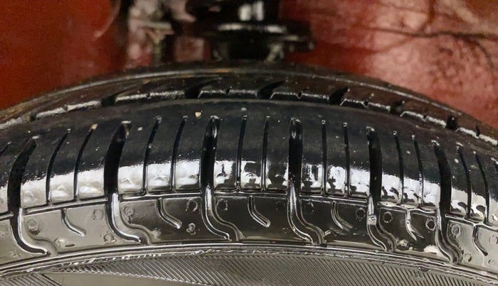 2018 Maruti Alto 800 LXI, Petrol, Manual, 38,693 km, Right Front Tyre Tread