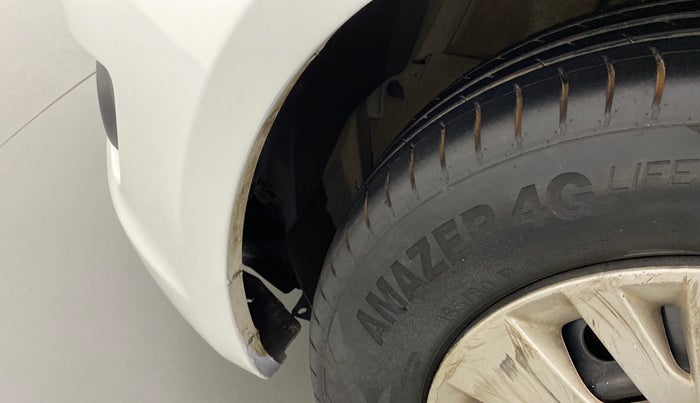 2013 Maruti Swift VXI, Petrol, Manual, 81,851 km, Left fender - Lining loose