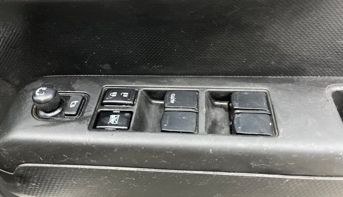 2022 Maruti New Wagon-R ZXI 1.2 AMT, Petrol, Automatic, 73,124 km, Driver Side Door Panels Control