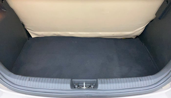 2012 Hyundai i20 MAGNA (O) 1.2, Petrol, Manual, 55,943 km, Boot Inside