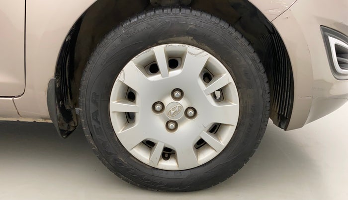 2012 Hyundai i20 MAGNA (O) 1.2, Petrol, Manual, 55,943 km, Right Front Wheel