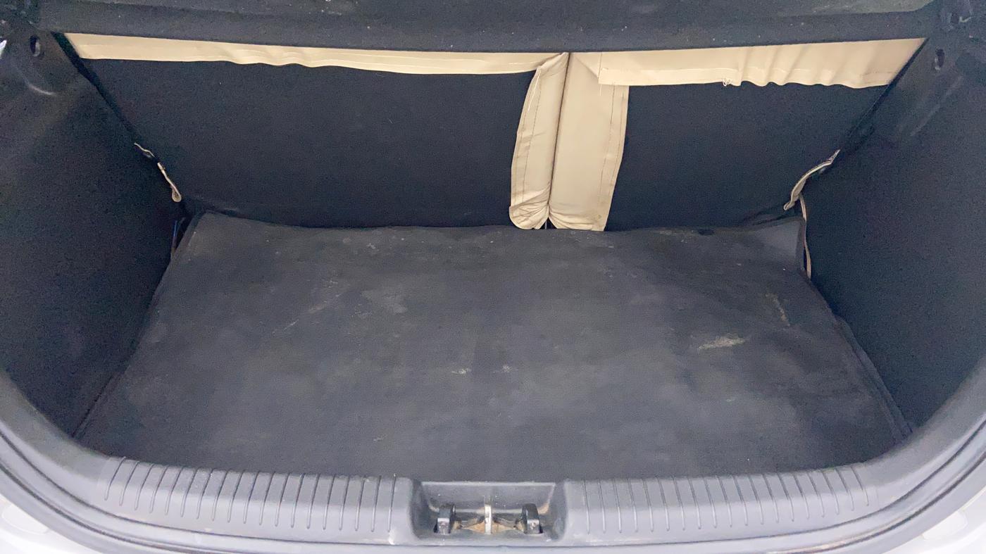2014 Hyundai i20 ASTA 1.2, Petrol, Manual, 9,404 km, Boot Inside