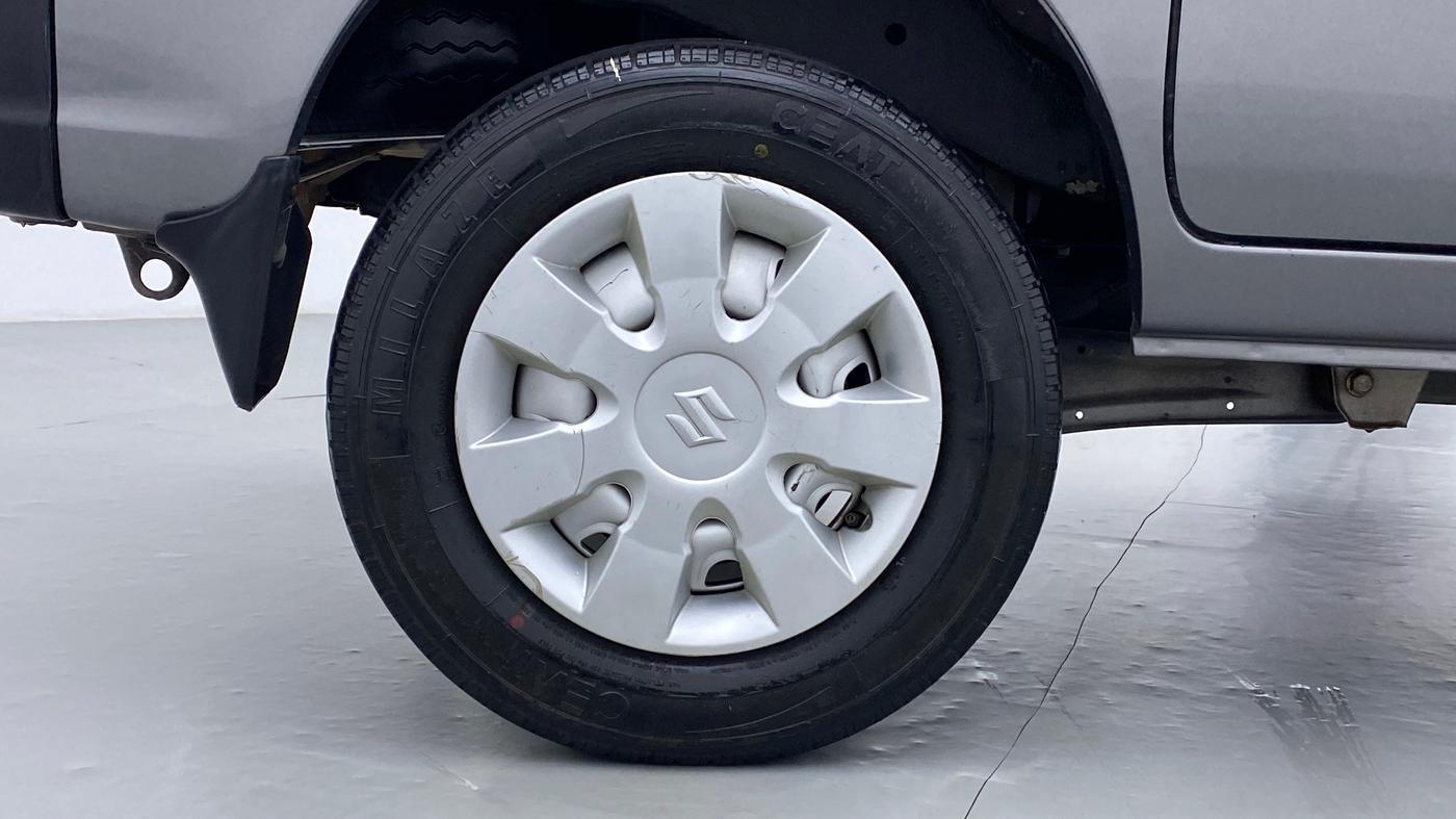 2018 Maruti Eeco 5 STR WITH AC PLUSHTR, Petrol, Manual, 29,607 km, Right Rear Wheel