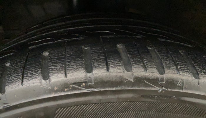 2021 KIA SONET HTE 1.2, Petrol, Manual, 66,234 km, Right Rear Tyre Tread