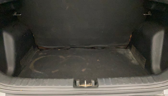 2021 KIA SONET HTE 1.2, Petrol, Manual, 66,234 km, Boot Inside