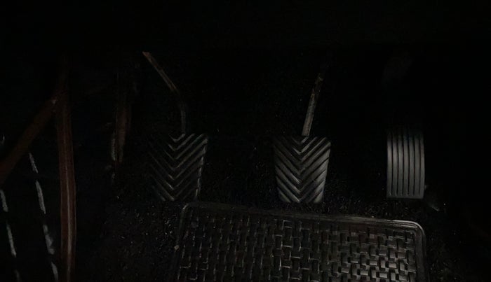 2021 KIA SONET HTE 1.2, Petrol, Manual, 66,234 km, Pedals