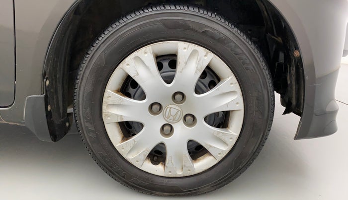 2015 Honda Amaze 1.2L I-VTEC S, Petrol, Manual, 1,08,107 km, Right Front Wheel