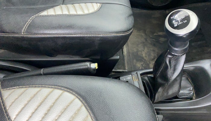 2014 Maruti Wagon R 1.0 VXI, Petrol, Manual, 26,042 km, Gear Lever