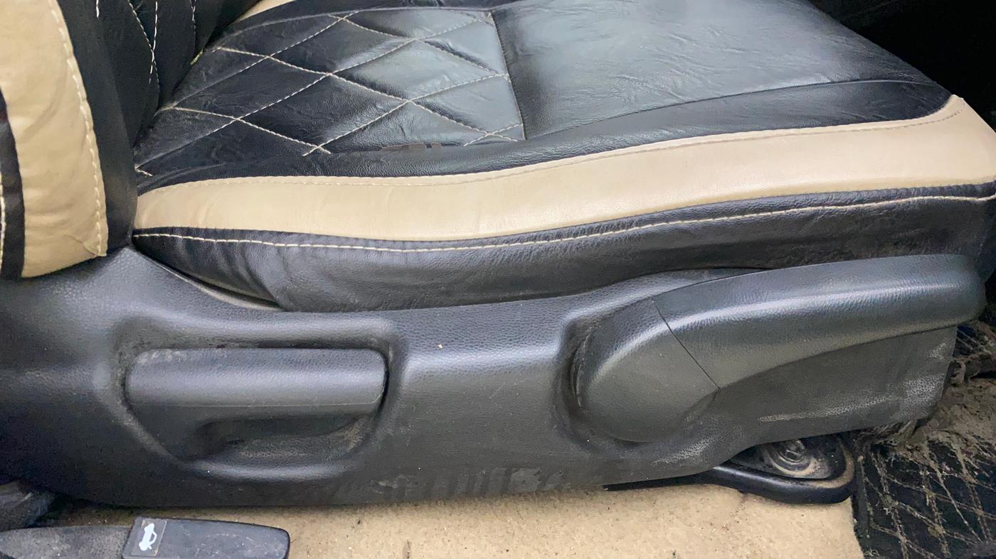 2019 Honda City 1.5L I-DTEC SV, Diesel, Manual, 1,09,144 km, Driver Side Adjustment Panel