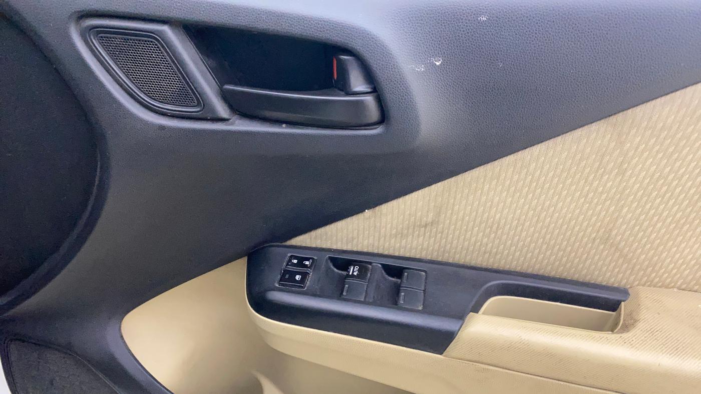 2019 Honda City 1.5L I-DTEC SV, Diesel, Manual, 1,09,144 km, Driver Side Door Panels Control