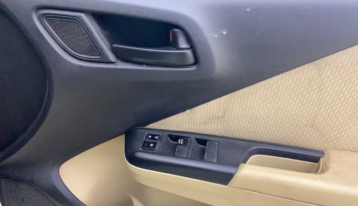 2019 Honda City 1.5L I-DTEC SV, Diesel, Manual, 1,09,144 km, Driver Side Door Panels Control