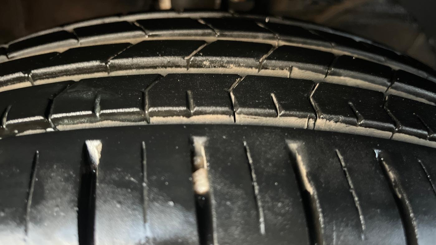 2025 Maruti Baleno ALPHA PETROL 1.2, Petrol, Manual, 5,192 km, Right Front Tyre Tread