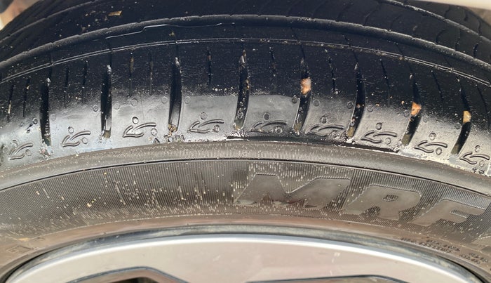 2024 Hyundai GRAND I10 NIOS SPORTZ 1.2 KAPPA VTVT, Petrol, Manual, 13,218 km, Right Rear Tyre Tread