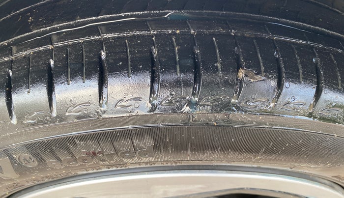 2024 Hyundai GRAND I10 NIOS SPORTZ 1.2 KAPPA VTVT, Petrol, Manual, 13,218 km, Left Front Tyre Tread