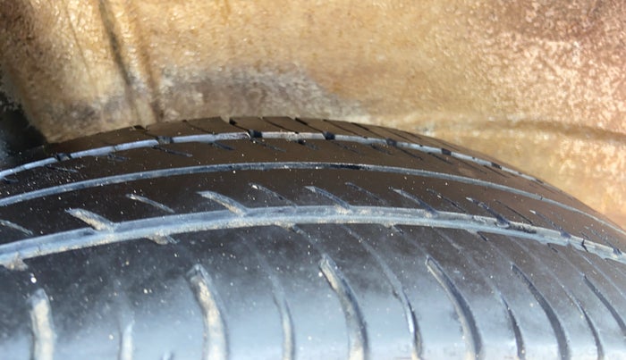 2020 Maruti New Wagon-R VXI (O) 1.0, Petrol, Manual, 96,325 km, Right Rear Tyre Tread