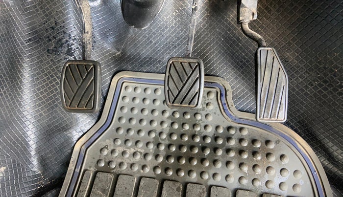 2020 Maruti New Wagon-R VXI (O) 1.0, Petrol, Manual, 96,325 km, Pedals