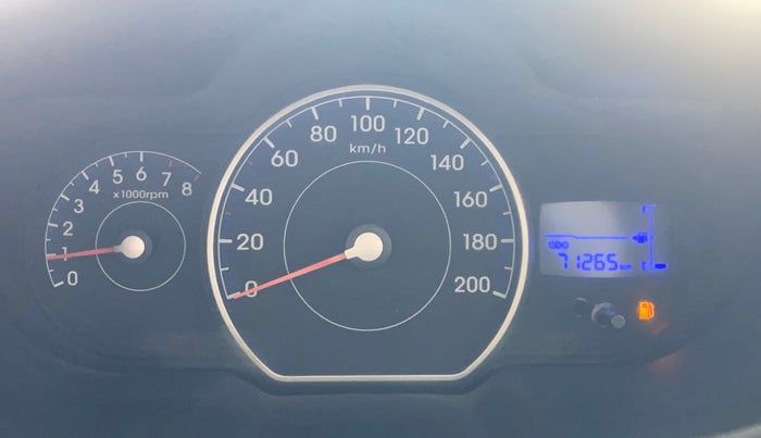 2012 Hyundai i10 SPORTZ 1.2, Petrol, Manual, 71,232 km, Odometer Image