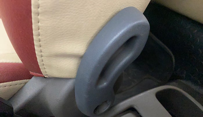 2012 Hyundai i10 SPORTZ 1.2, Petrol, Manual, 71,232 km, Driver Side Adjustment Panel