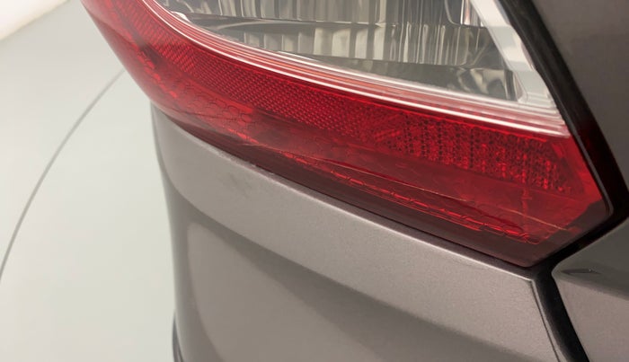 2018 Tata Tiago XZA PETROL, Petrol, Automatic, 34,813 km, Left tail light - Minor damage