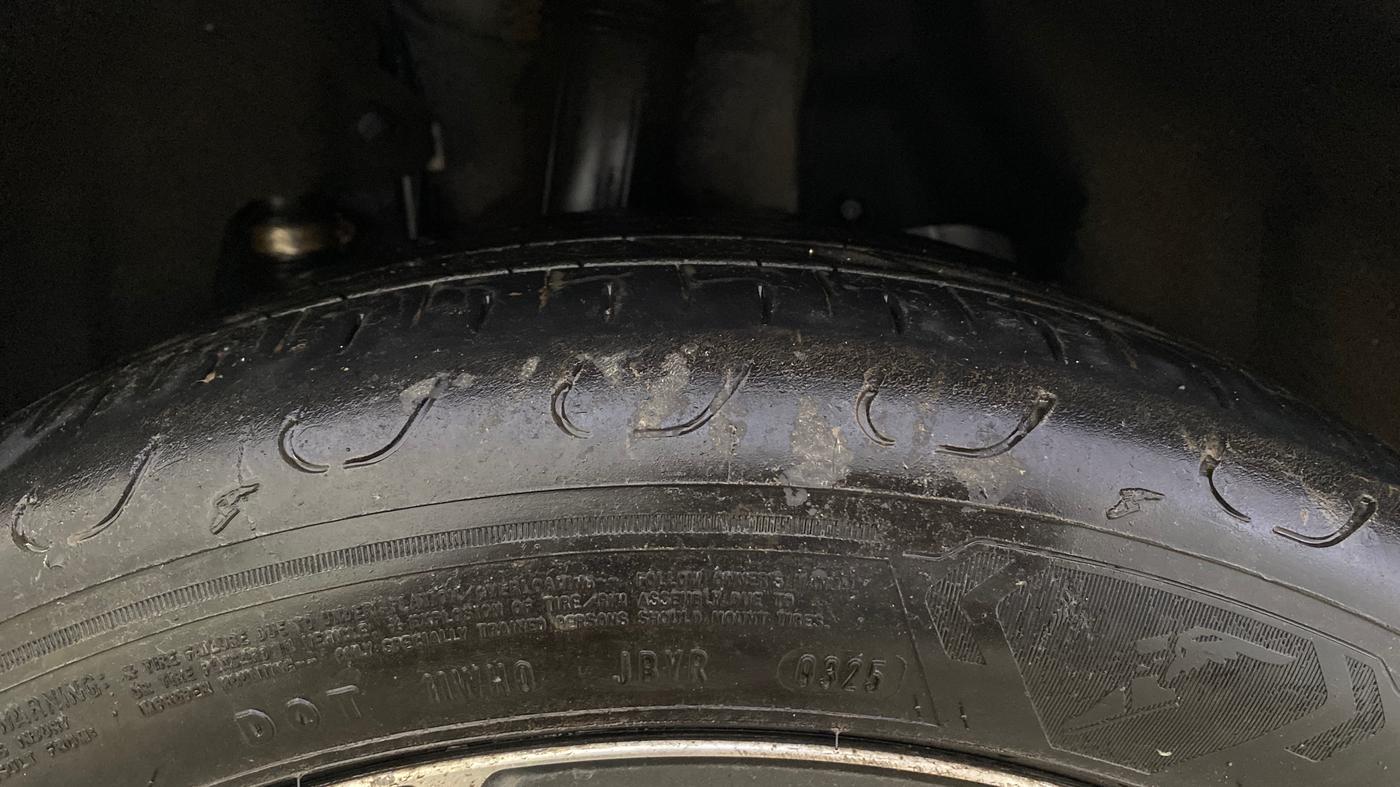 2022 Toyota Camry HYBRID, Hybrid, Automatic, 56,880 km, Left Rear Tyre Tread
