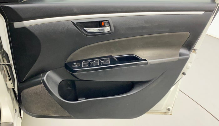 2013 Maruti Swift VXI, CNG, Manual, 91,677 km, Driver Side Door Panels Control