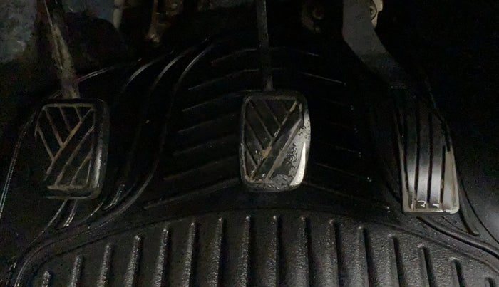 2013 Maruti Swift VXI, CNG, Manual, 91,677 km, Pedals