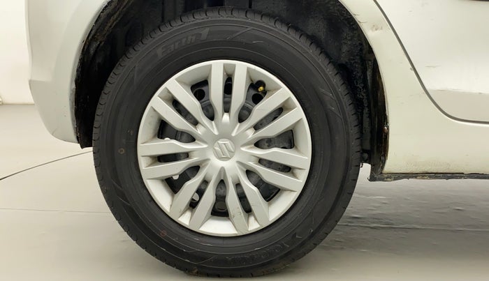 2013 Maruti Swift VXI, CNG, Manual, 91,677 km, Right Rear Wheel