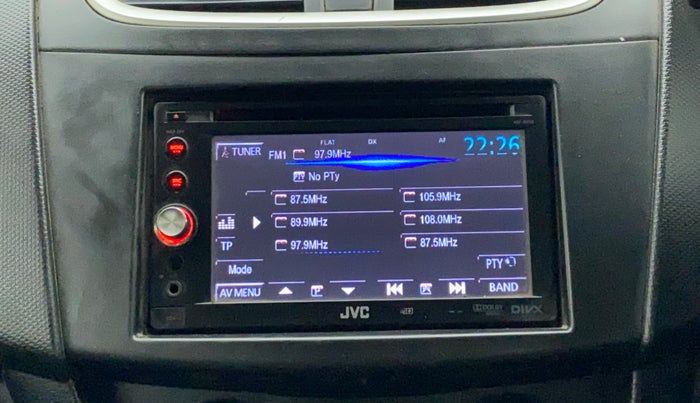 2013 Maruti Swift VXI, CNG, Manual, 91,677 km, Infotainment System