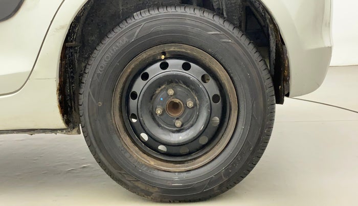 2013 Maruti Swift VXI, CNG, Manual, 91,677 km, Left Rear Wheel