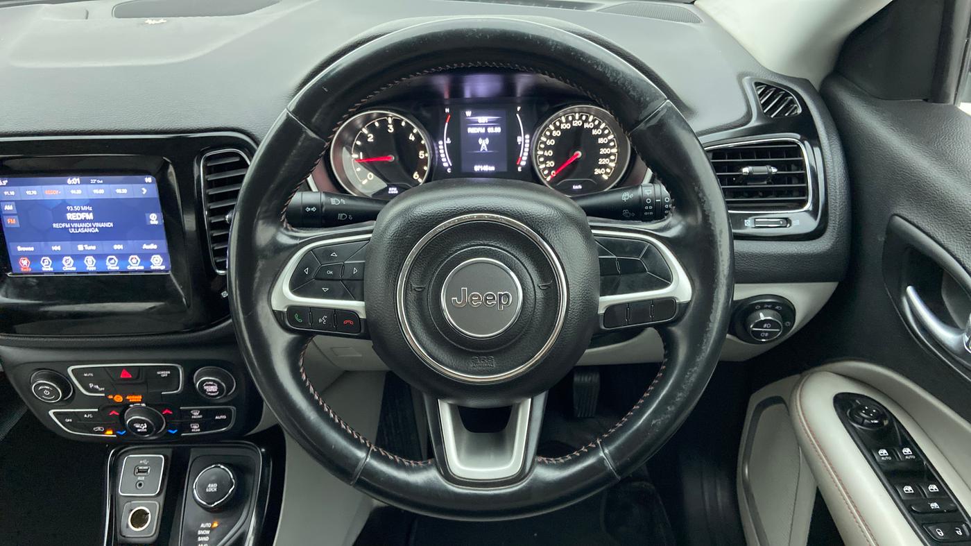2017 Jeep Compass LIMITED 2.0 DIESEL 4X4, Diesel, Manual, 97,146 km, Steering Wheel Close Up