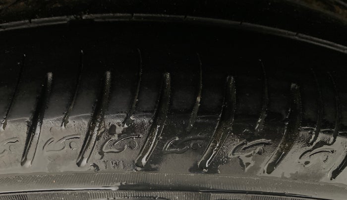 2020 KIA SONET HTX 1.5, Diesel, Manual, 66,884 km, Left Rear Tyre Tread